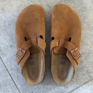 Birkenstock Boston’s size 37